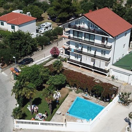 Apartments And Rooms Bozena Vodice Exterior foto