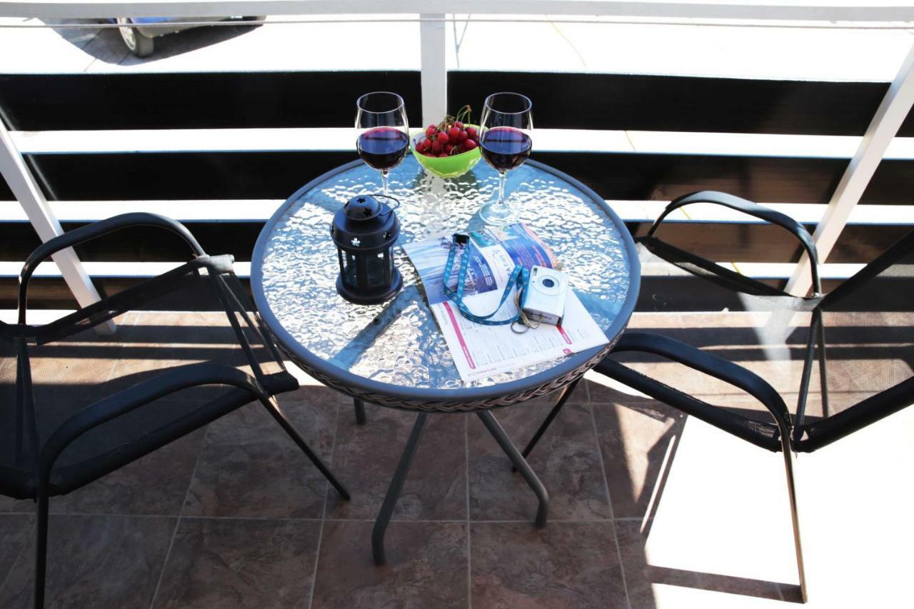 Apartments And Rooms Bozena Vodice Exterior foto