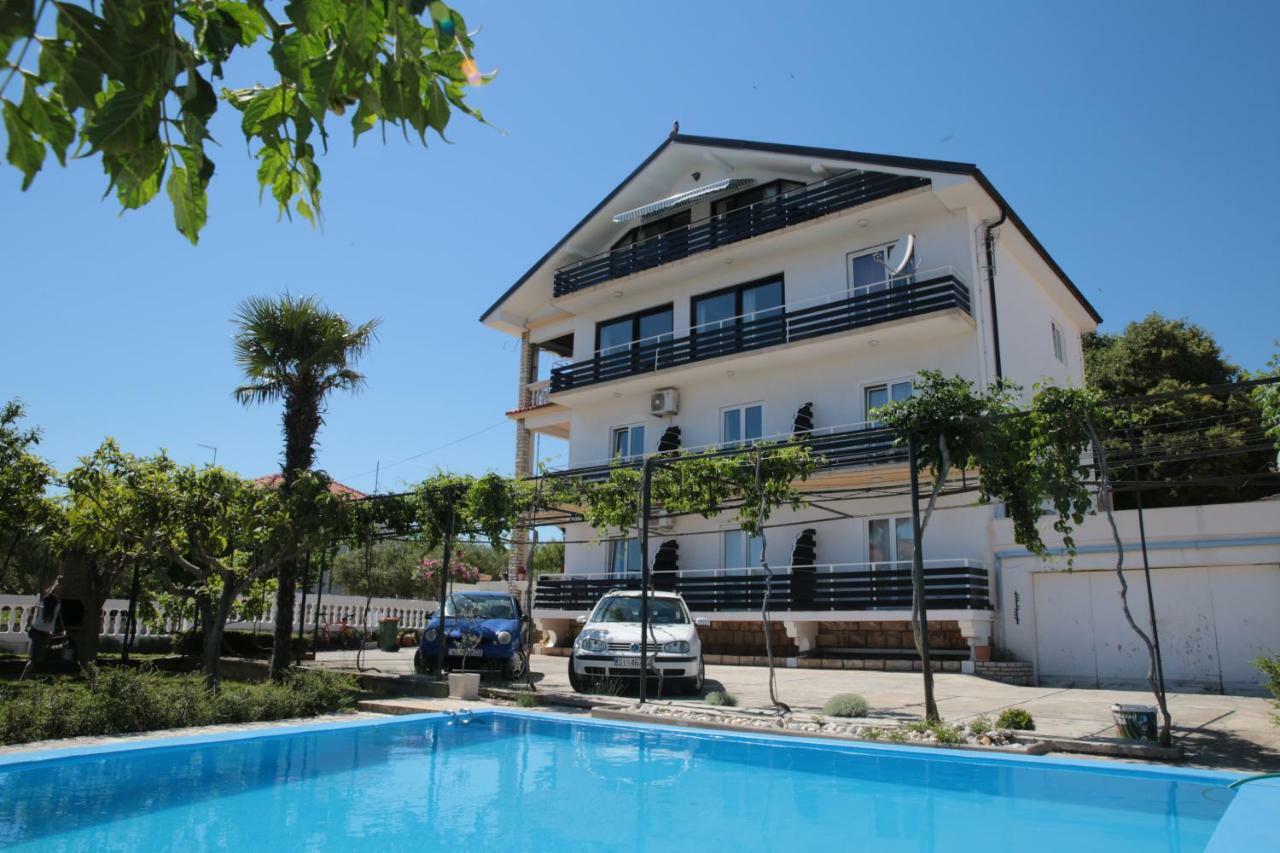 Apartments And Rooms Bozena Vodice Exterior foto
